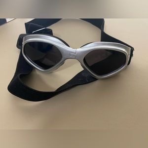 New in Box- dog goggles for OE bulldog size